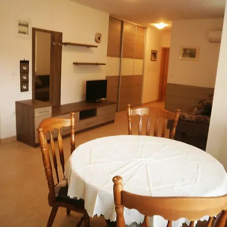 Lana And Lili Διαμέρισμα