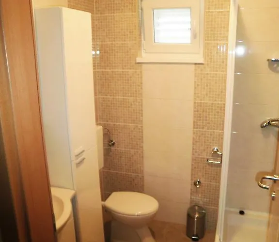 Lana And Lili Apartman *