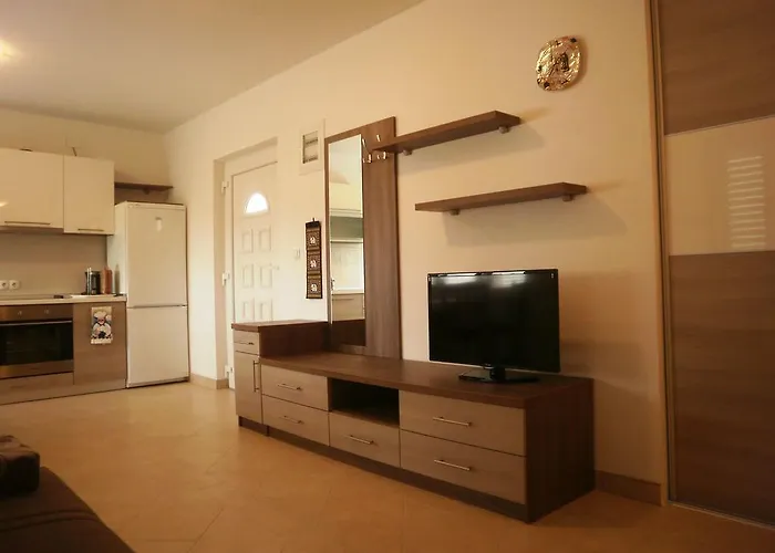 Lana And Lili Apartman